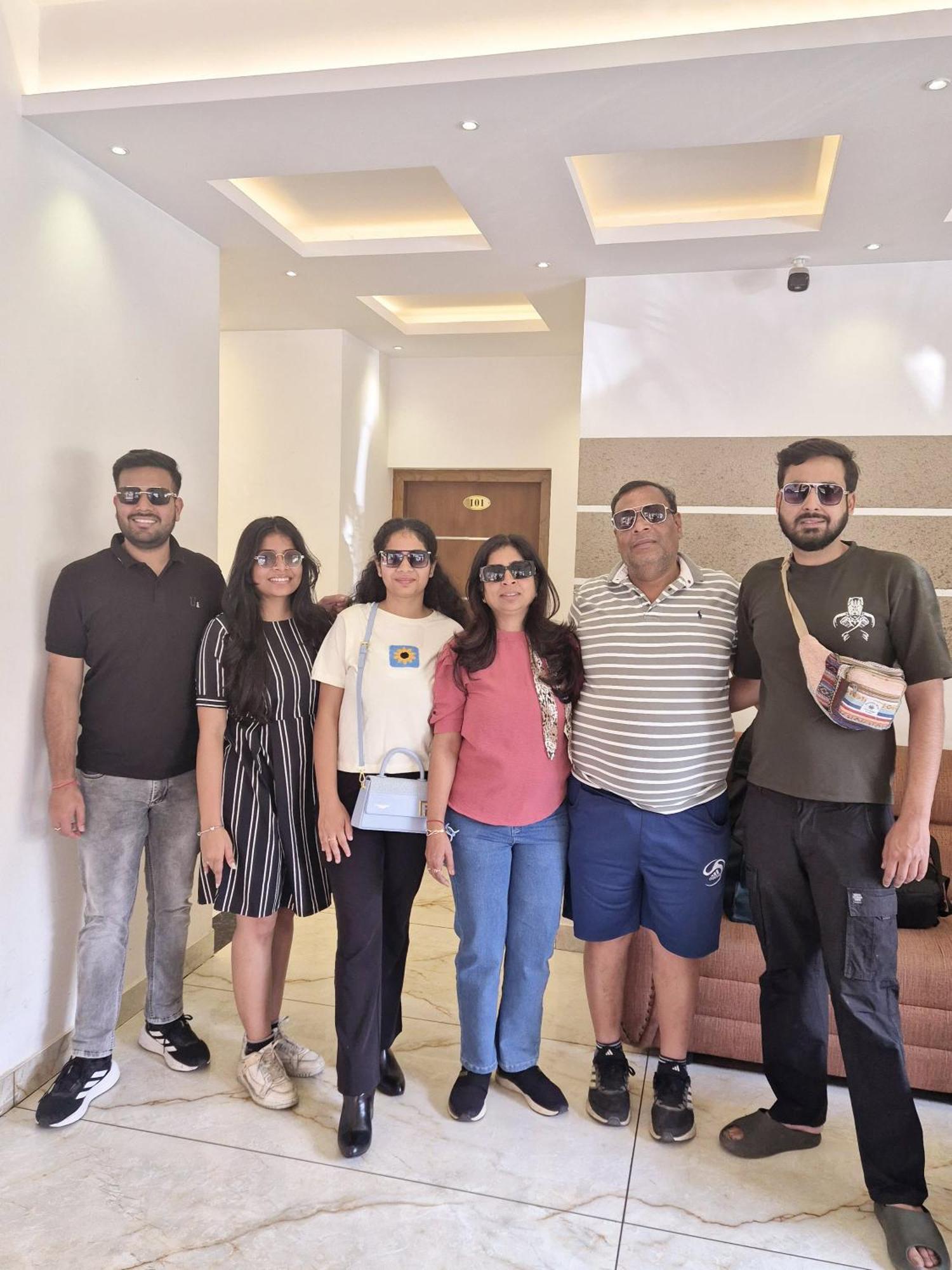 Marina Suites Airport Hotel Kochi Eksteriør billede